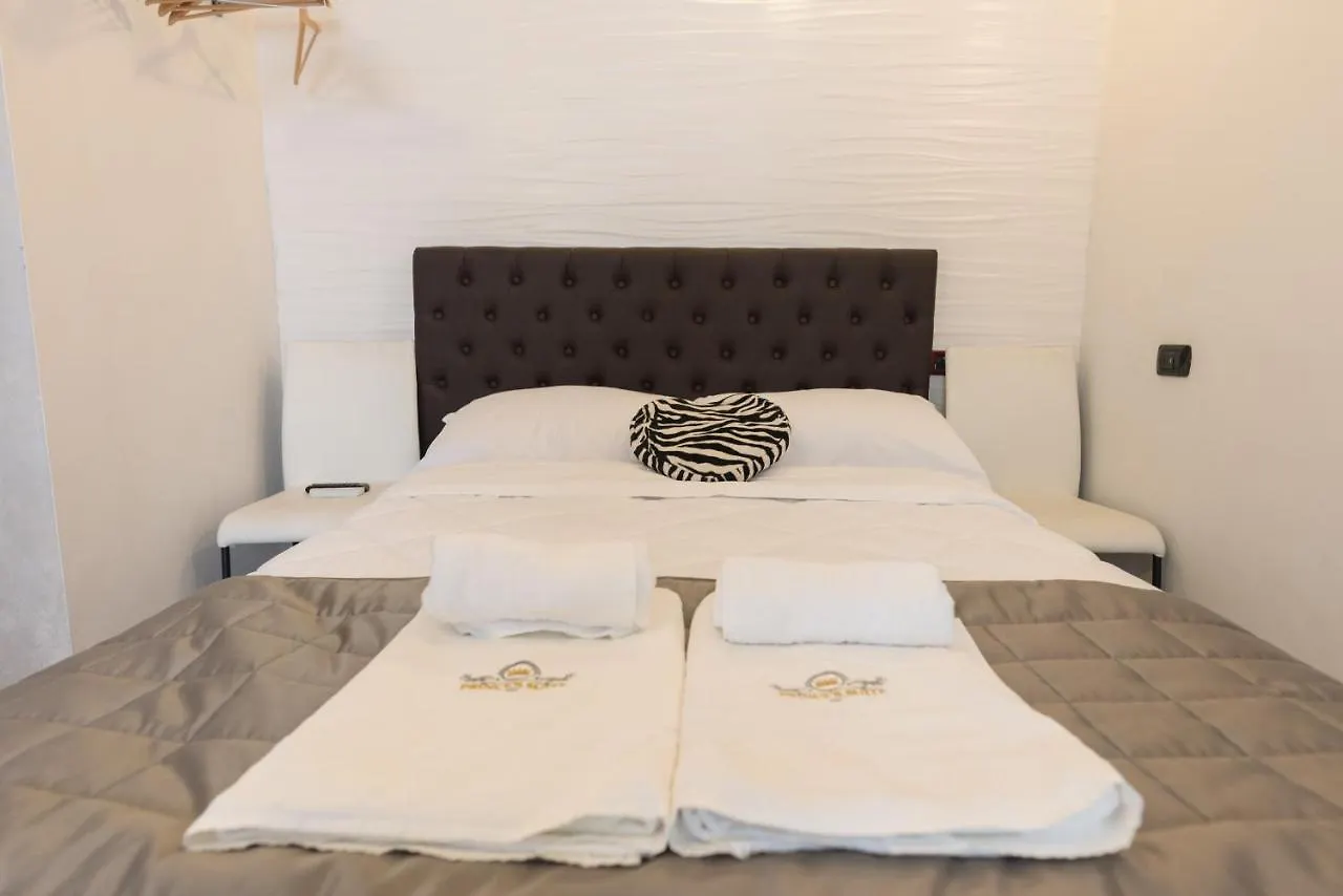 Guest house Rhome Plaza Collection Rome